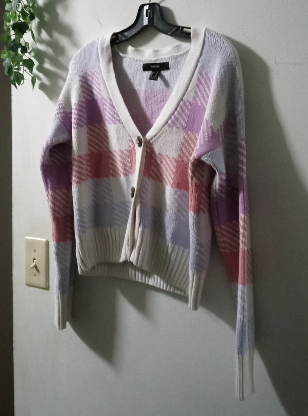 Forever 21 Pastel Plaid V-Neck Button Cardigan in Cream, Pink & Lavender